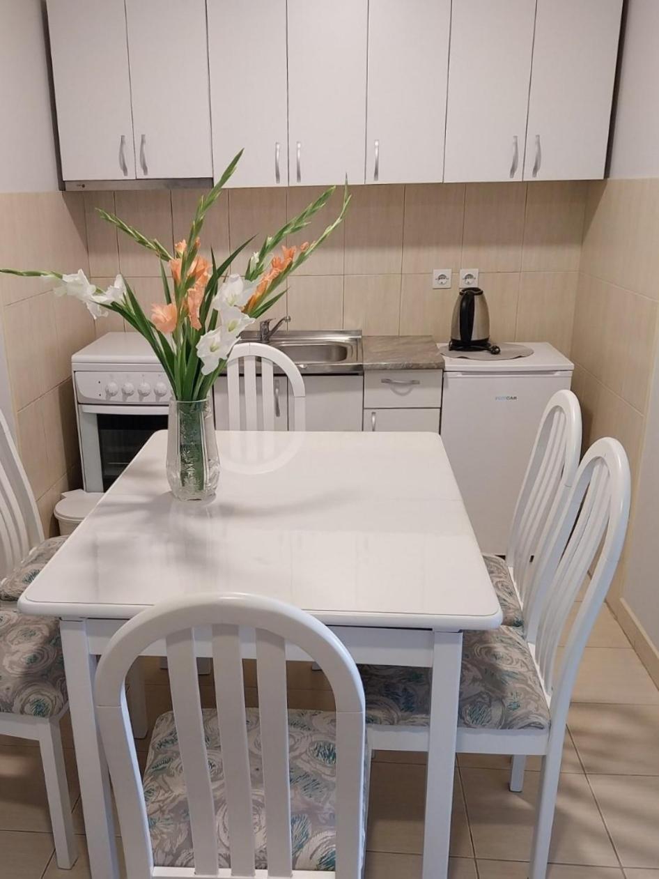 Apartments Tatjana Ягодина Екстериор снимка
