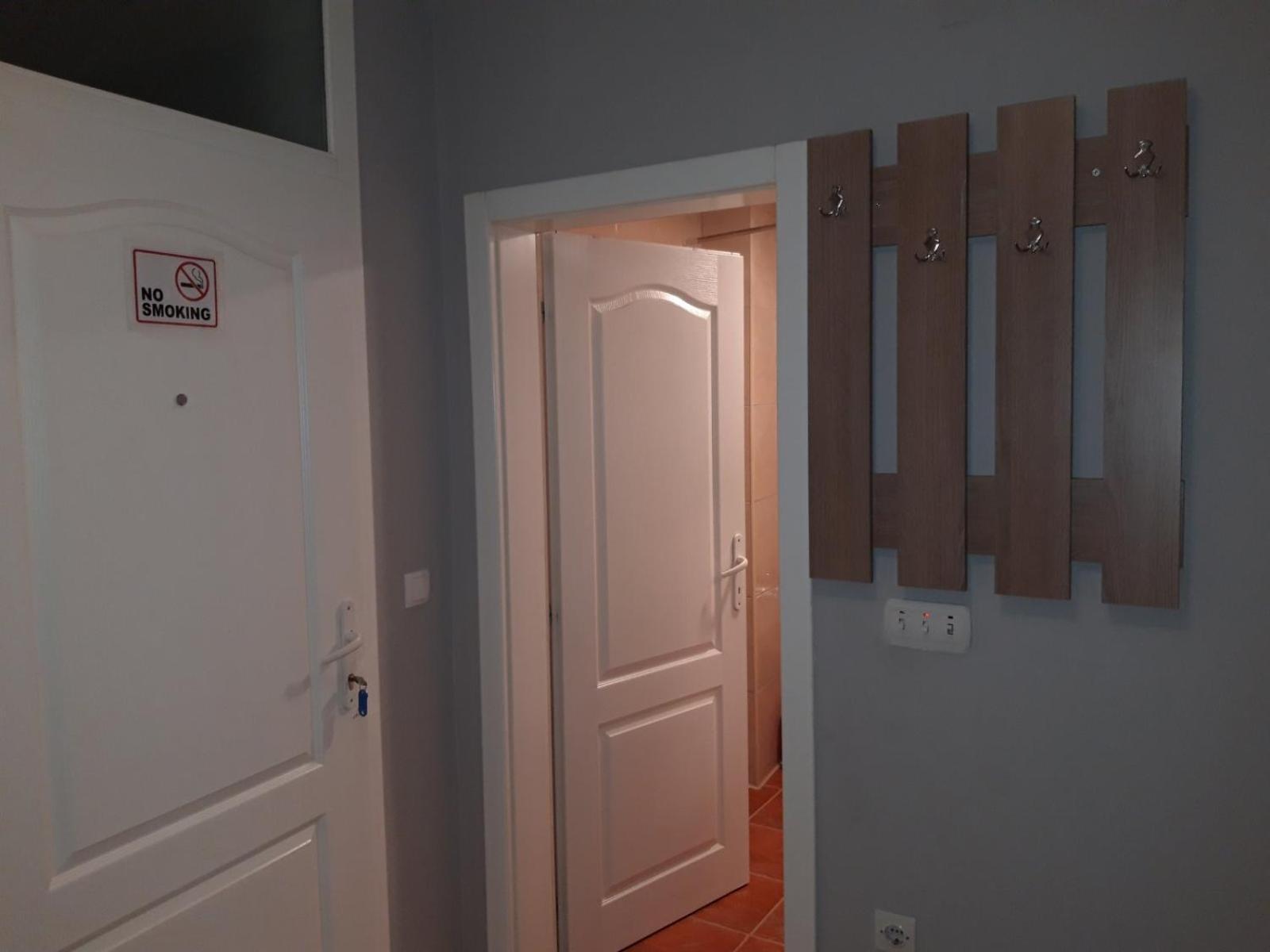 Apartments Tatjana Ягодина Стая снимка